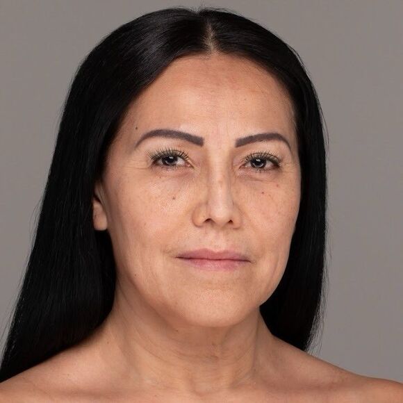 Maybelline Colossal Mascara Up To 36 Hour Waterproof #212 Very Black Eyes Makeup - Picture 9 of 14